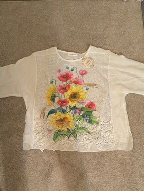 NWT Simply Couture White Floral Lace Front Top XL